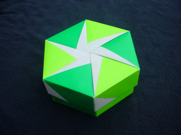 Lid of Hexagon Box w/ 6 Petals
